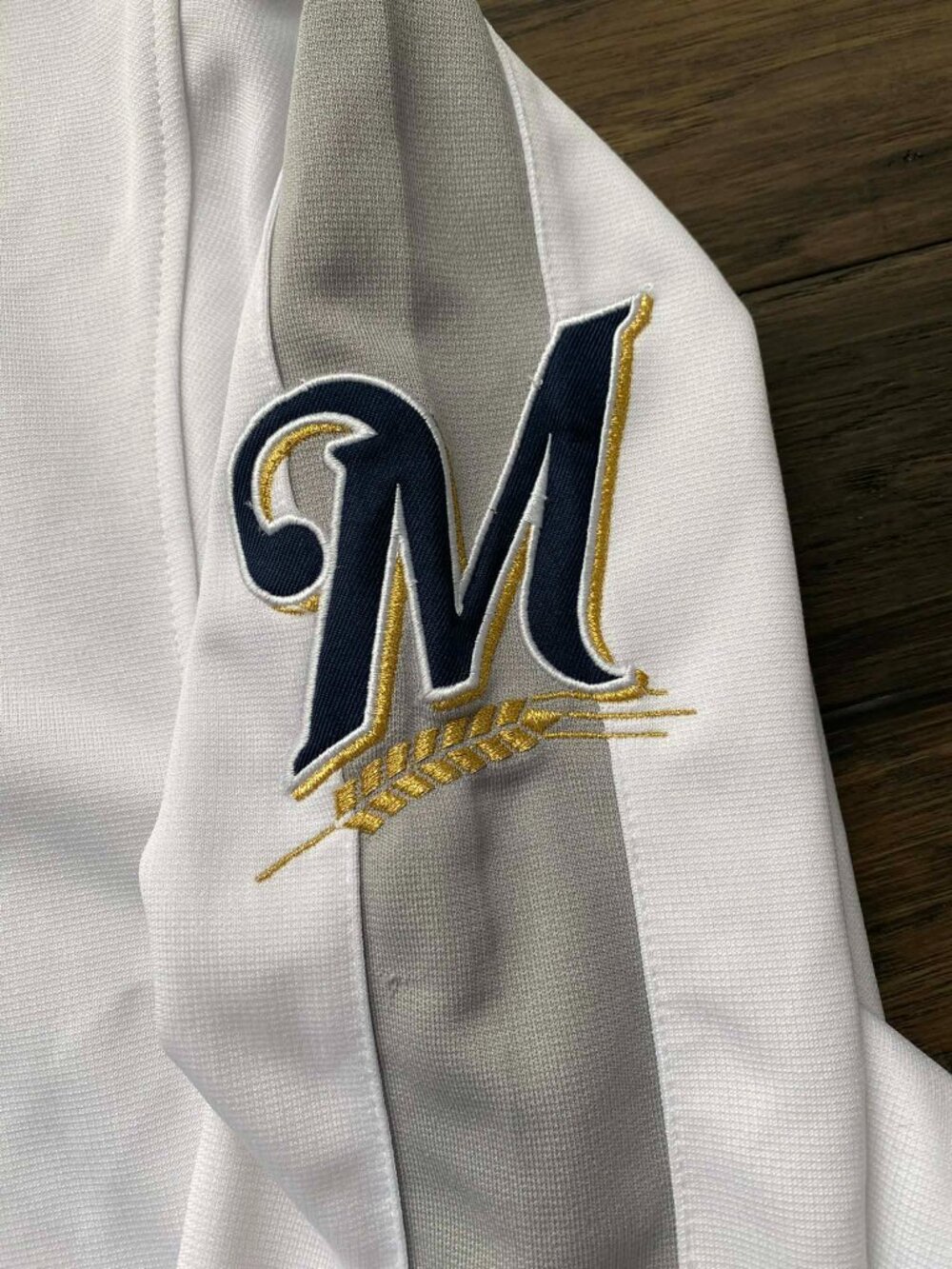 Men's Milwaukee Brewers Jacket - Picture 5 of 7
